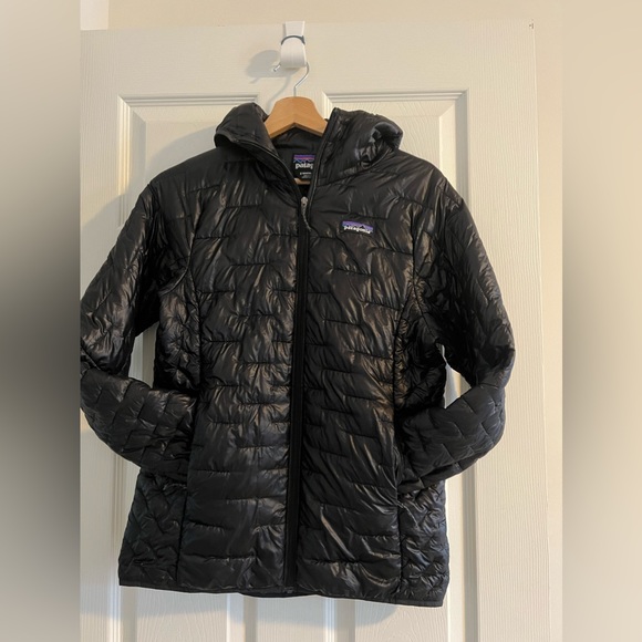 SOLD / Patagonia Women’s Nano Puff Hoodie jacket - Picture 2 of 8